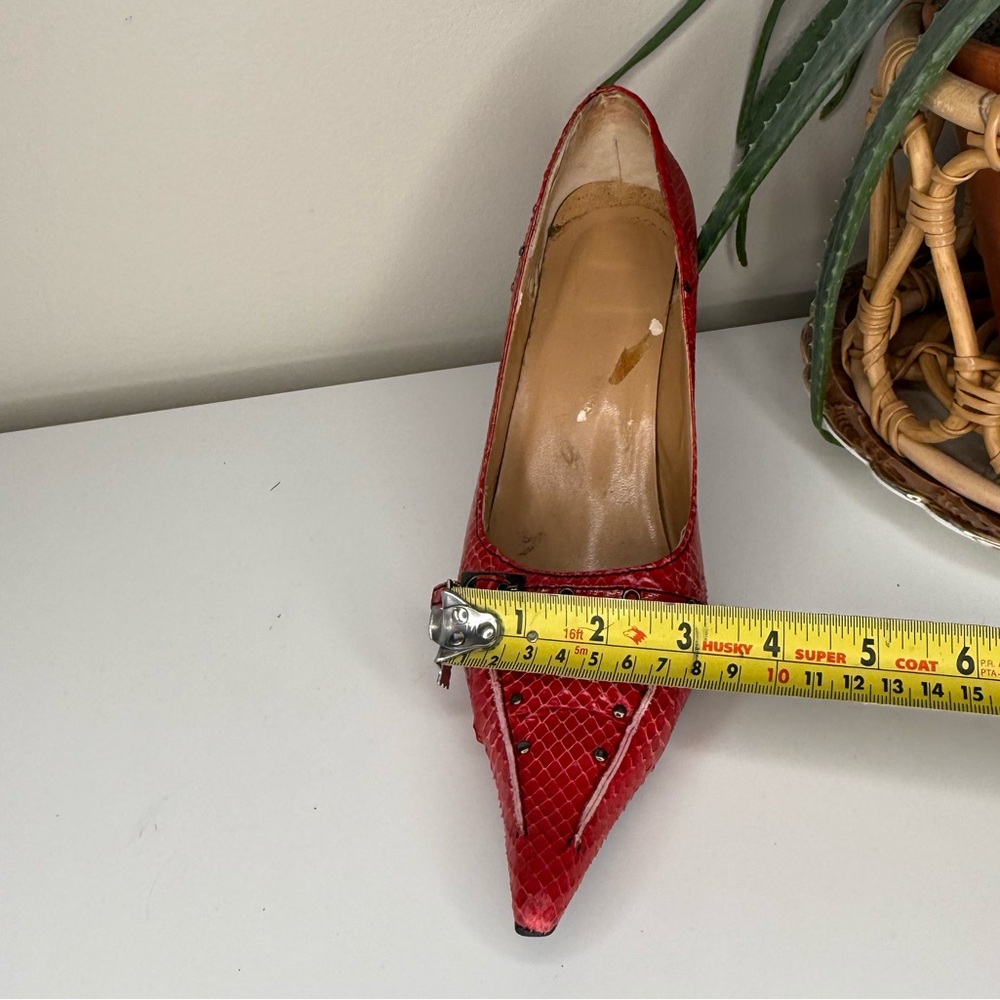 Y2K Red Snakeskin Pointed Toe Heels | Double Buckle Rivet Detail | Size 9B - Picture 12 of 14